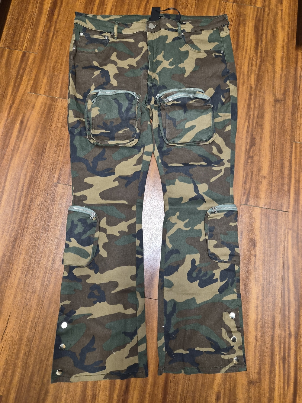 Men's Camouflage Bootcut Cargo Jeans - Green Camo